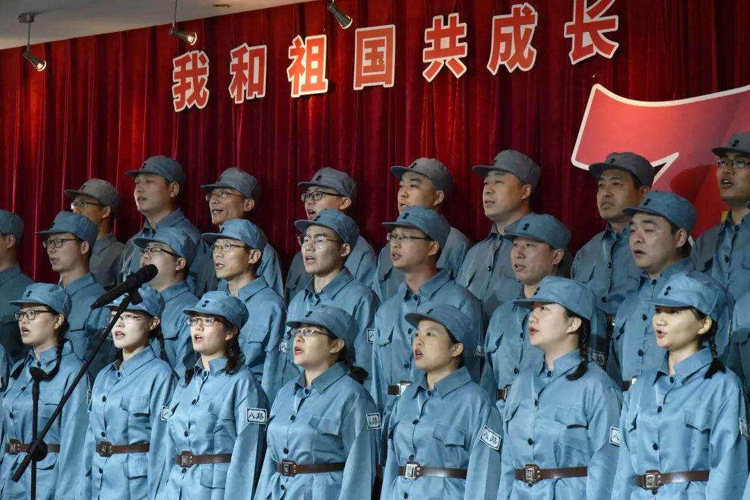 来东中街遇到困难找“荧光绿” 沈阳公安交警大东大队设立服务站，专门为您服务